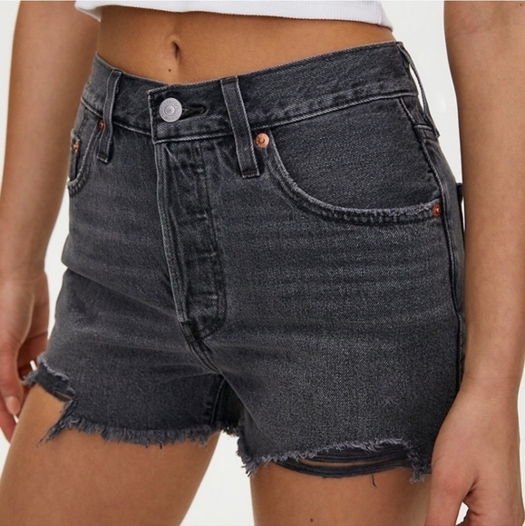 Levi's Faded Black Grey High Rise Button Up Jean Short Size 31 - Picture 2 of 13